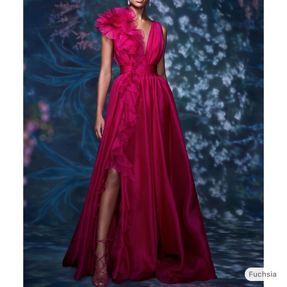 NWT Elegant  Fuchsia Evening Gown